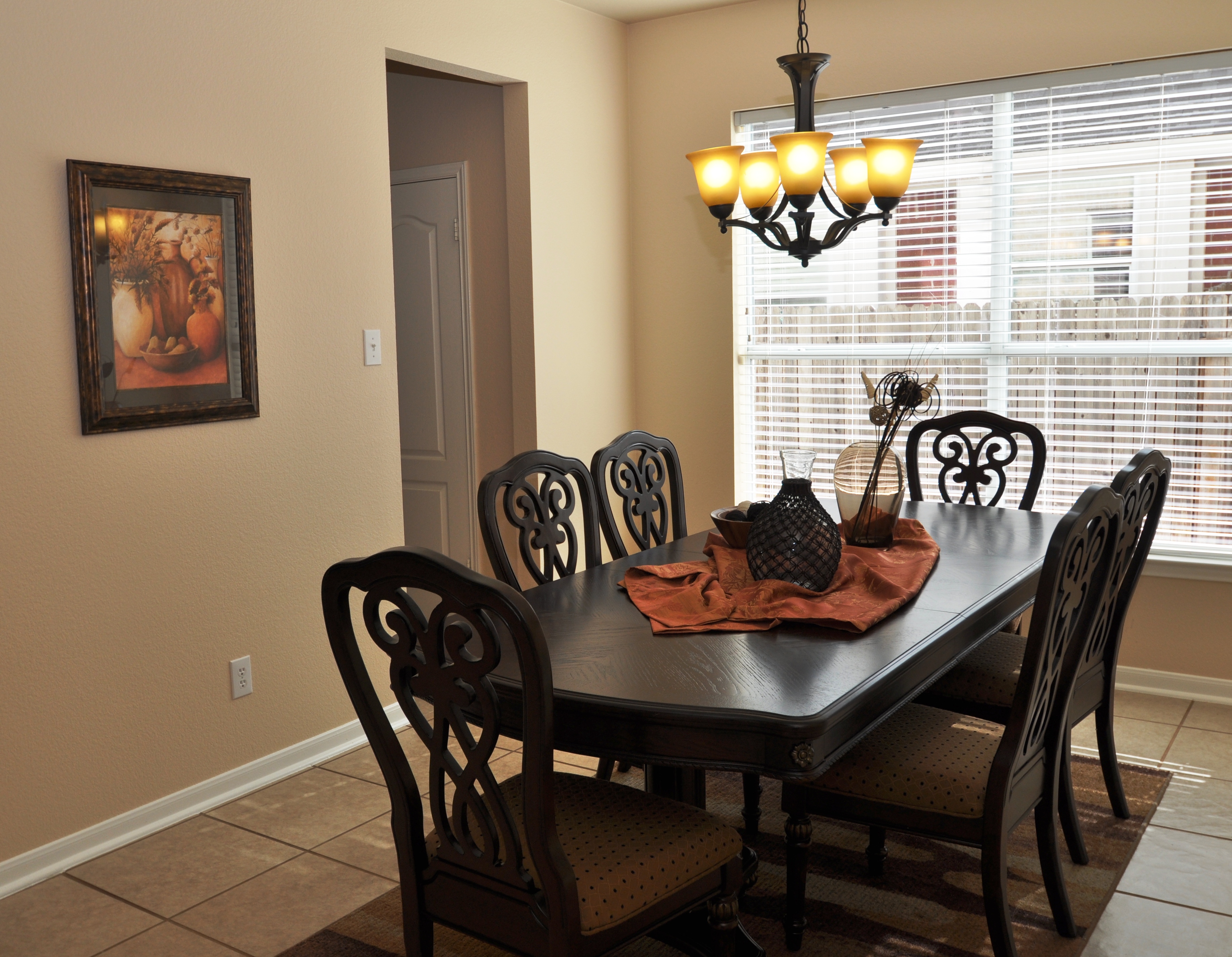 Vacant house staging - Formal Dining AFTER
